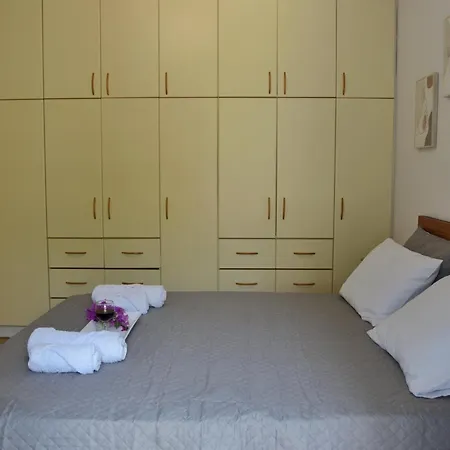 Apartment Inna's Summer House Lixouri