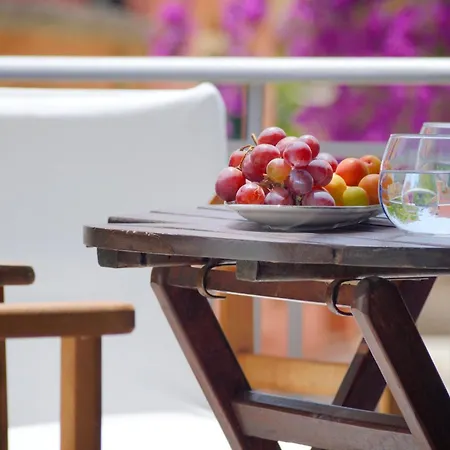 Inna's Summer House *