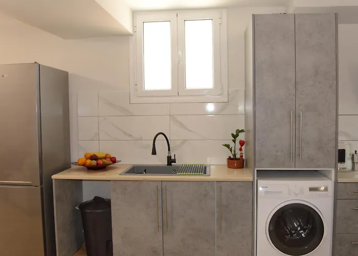 Inna's Summer House Apartment *