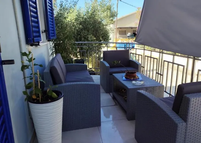 Inna's Summer House * Lixouri